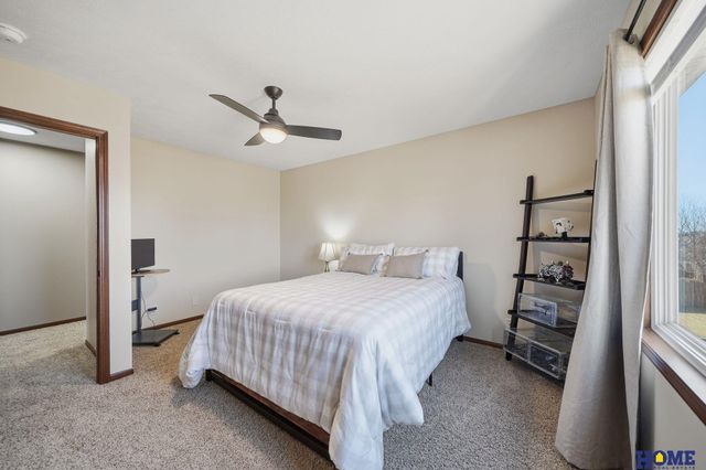 8933 S 30th Street, Lincoln, NE 68516