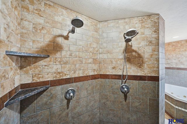 8933 S 30th Street, Lincoln, NE 68516