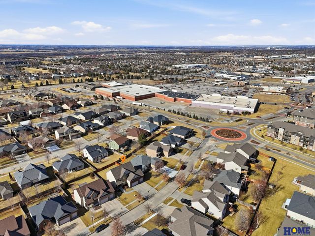 8933 S 30th Street, Lincoln, NE 68516