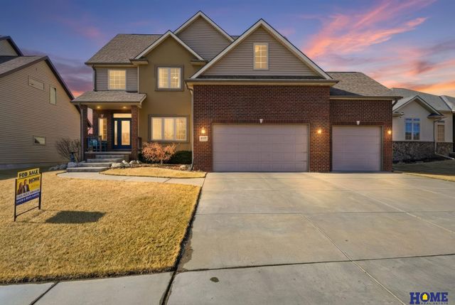 8933 S 30th Street, Lincoln, NE 68516