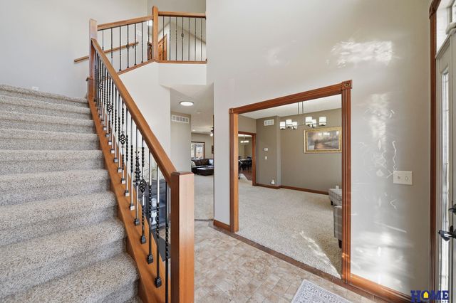 8933 S 30th Street, Lincoln, NE 68516