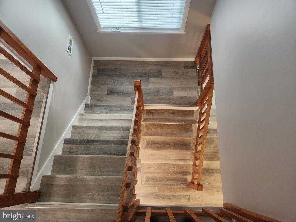 203 LOUISE CT, Enola, PA 17025