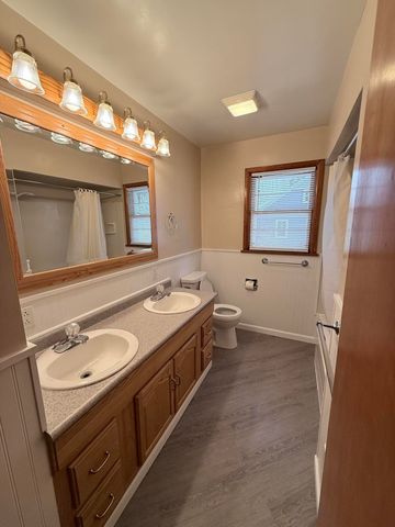 805 Slayton Avenue, Grand Haven City, MI 49417