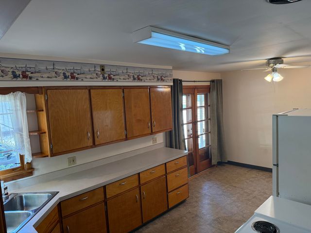 805 Slayton Avenue, Grand Haven City, MI 49417