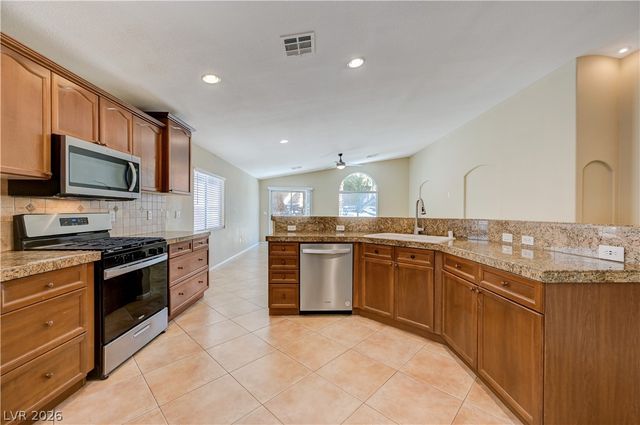 11256 PLAYA CARIBE Avenue NA, Las Vegas, NV 89138