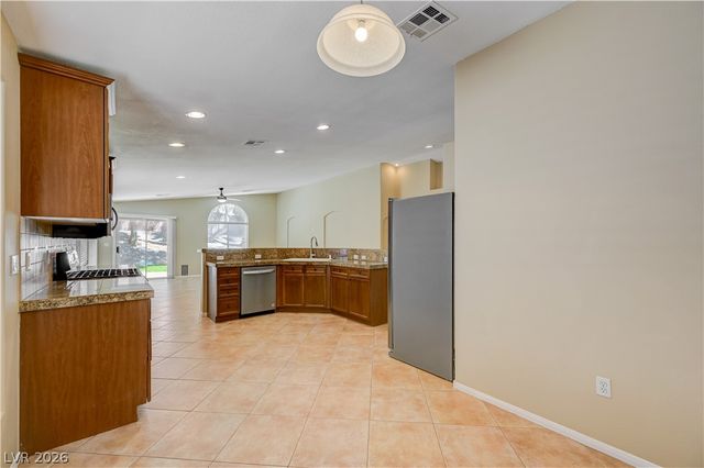 11256 PLAYA CARIBE Avenue NA, Las Vegas, NV 89138