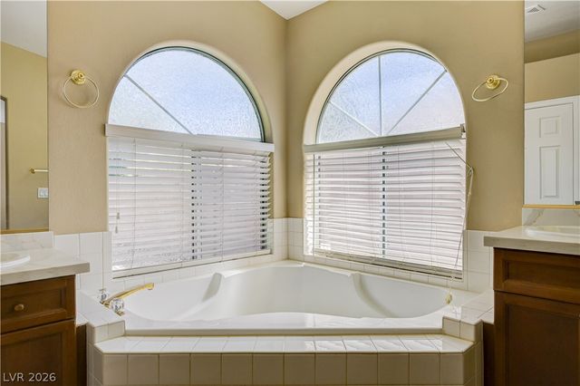 11256 PLAYA CARIBE Avenue NA, Las Vegas, NV 89138