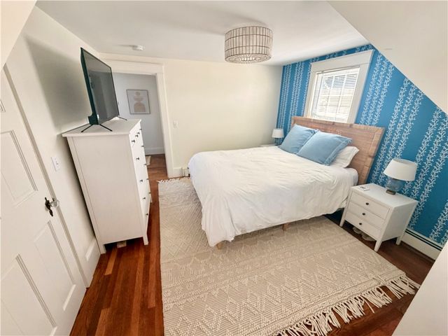 61 Bliss Road, Newport, RI 02840