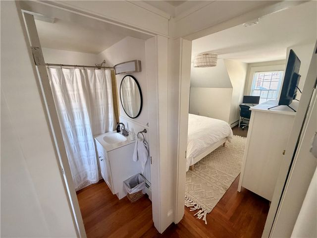 61 Bliss Road, Newport, RI 02840