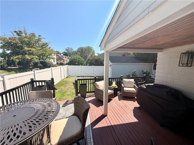 61 Bliss Road, Newport, RI 02840
