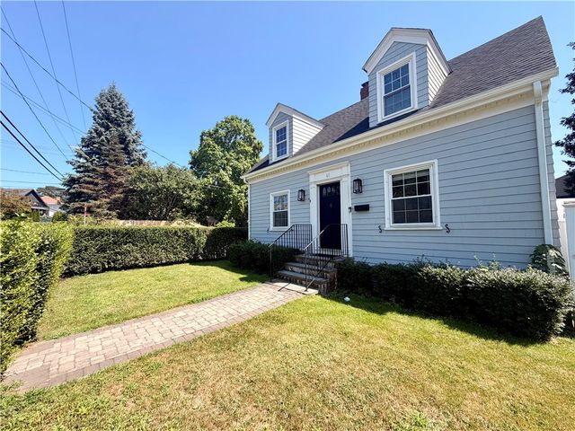 61 Bliss Road, Newport, RI 02840