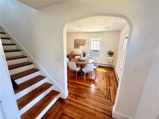 61 Bliss Road, Newport, RI 02840
