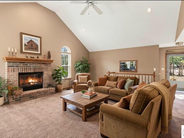 26690 Oakwood Lane, Clinton, MO 64735