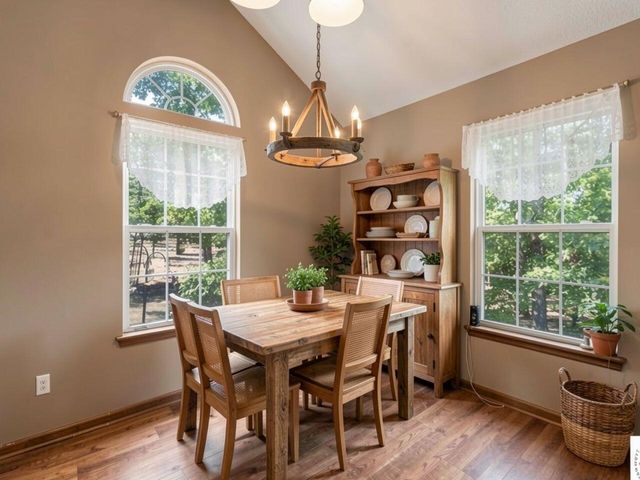 26690 Oakwood Lane, Clinton, MO 64735