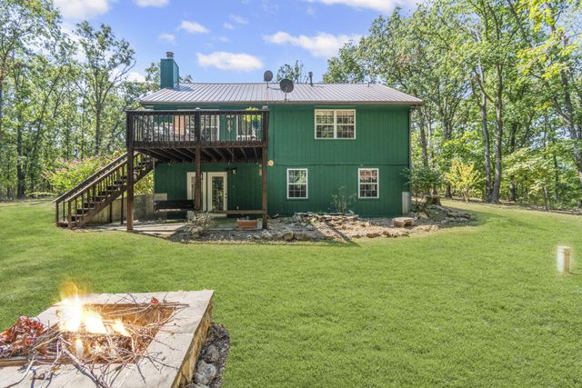 26690 Oakwood Lane, Clinton, MO 64735