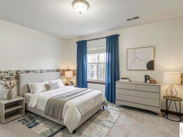 26690 Oakwood Lane, Clinton, MO 64735