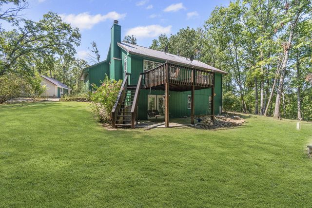 26690 Oakwood Lane, Clinton, MO 64735