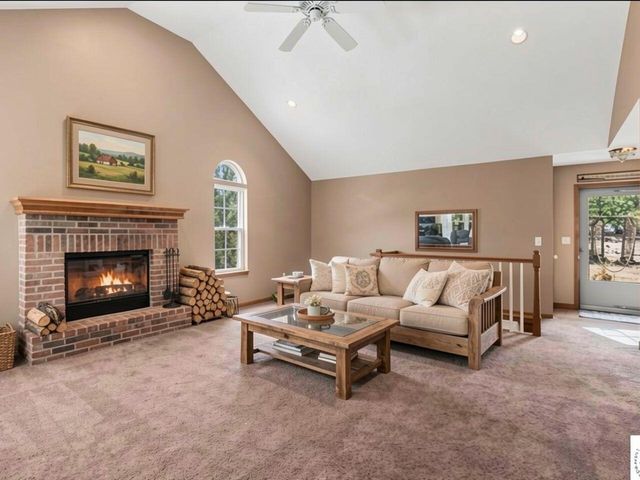 26690 Oakwood Lane, Clinton, MO 64735