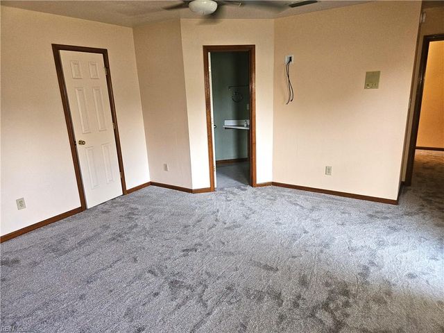 936 Honeycutt Way WAY, Virginia Beach, VA 23464