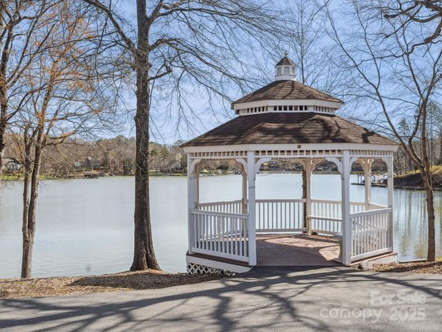 12004 Woodholm Court, Tega Cay, SC 29708