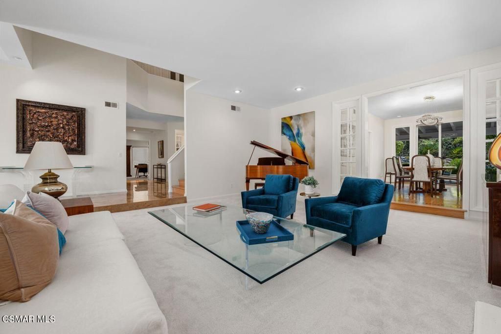 Image 11 of property listing at 7616 Ashton Court, West Hills, CA 91304