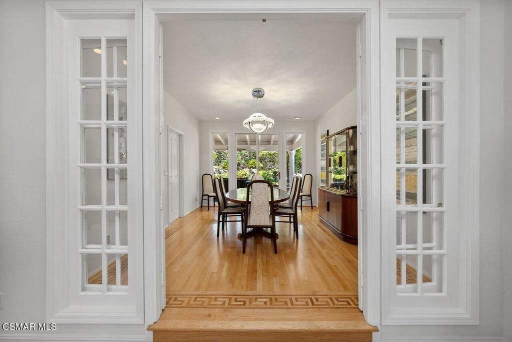 Image 12 of property listing at 7616 Ashton Court, West Hills, CA 91304