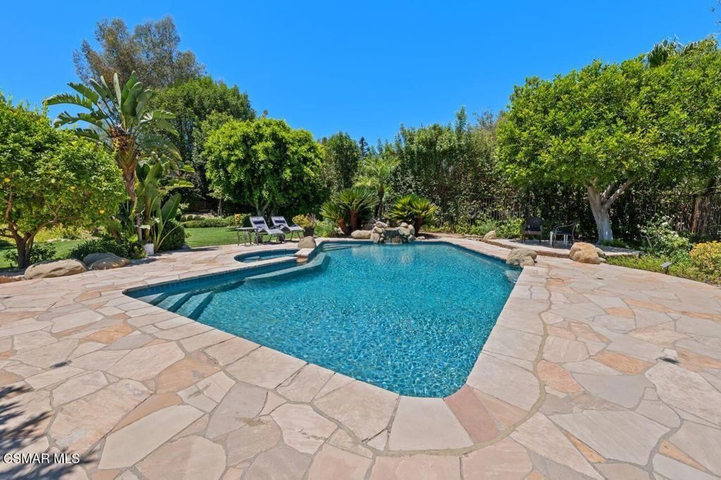 Image 39 of property listing at 7616 Ashton Court, West Hills, CA 91304