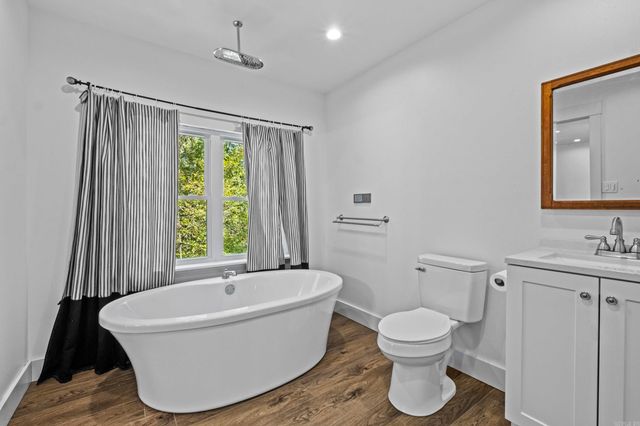 2944 W Country Club Road, Searcy, AR 72143