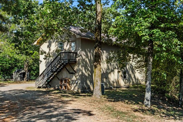 2944 W Country Club Road, Searcy, AR 72143