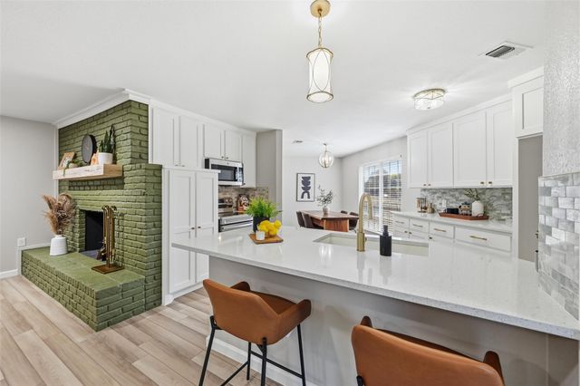 101 Park Trail Place, Joshua, TX 76058