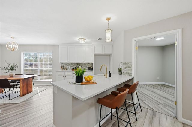 101 Park Trail Place, Joshua, TX 76058