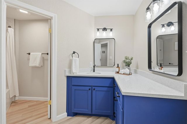 101 Park Trail Place, Joshua, TX 76058