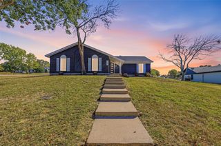 101 Park Trail Place, Joshua, TX 76058