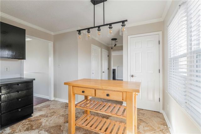 4410 Wood Glen Court, Winston-salem, NC 27107