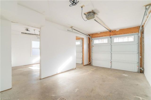 4410 Wood Glen Court, Winston-salem, NC 27107