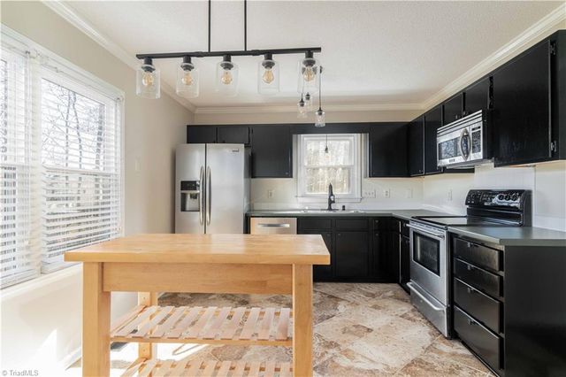 4410 Wood Glen Court, Winston-salem, NC 27107