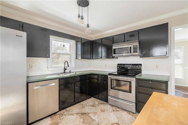 4410 Wood Glen Court, Winston-salem, NC 27107