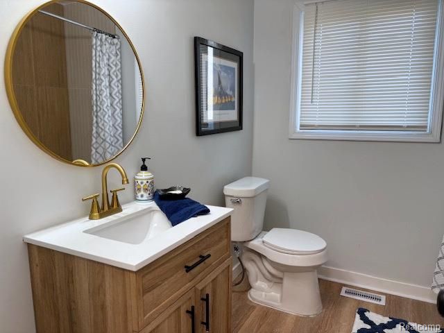 5115 Allingham Drive, White Lake, MI 48383