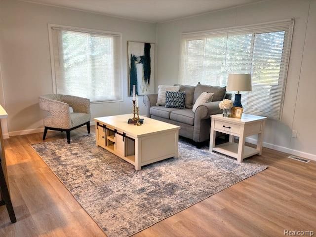 5115 Allingham Drive, White Lake, MI 48383