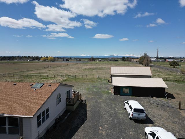 26395 Walker Road, Bend, OR 97701