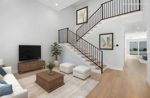 17962 Valley Vista Boulevard, Encino, CA 91316