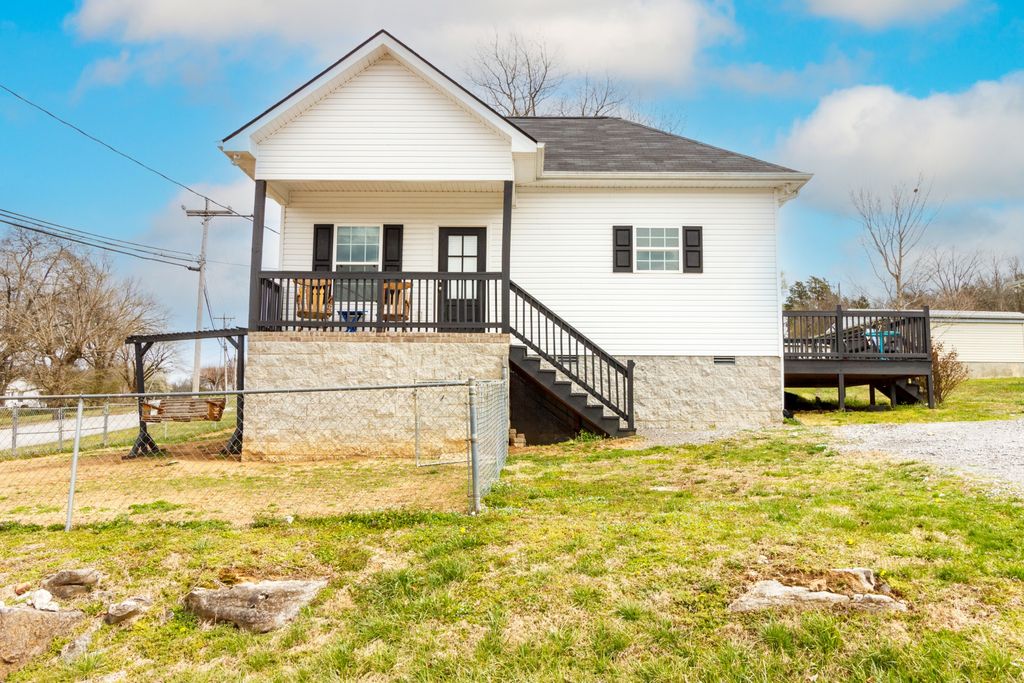 113 Maple St, Alexandria, TN 37012