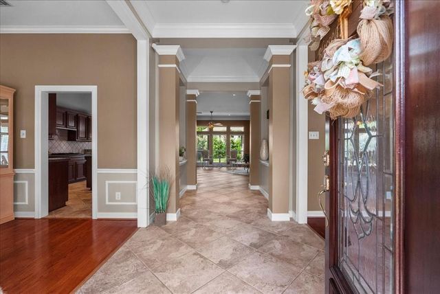 911 Pine Breeze Drive, Friendswood, TX 77546