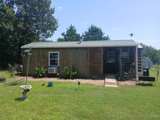 887 Cheyenne, Eufaula, OK 74432