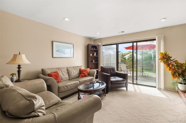 129 Beecher Avenue Extension, East Islip, NY 11730