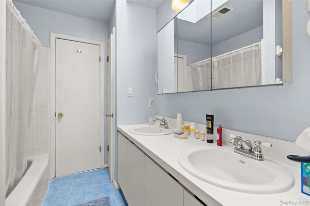 129 Beecher Avenue Extension, East Islip, NY 11730