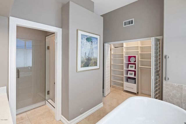 13495 E CHARTER OAK Drive, Scottsdale, AZ 85259