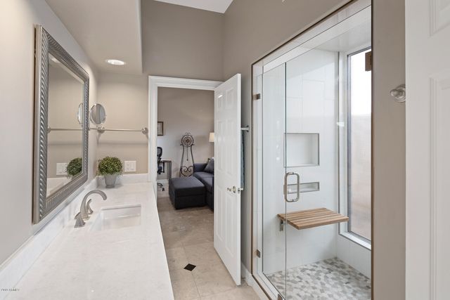 13495 E CHARTER OAK Drive, Scottsdale, AZ 85259