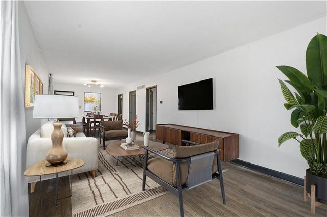 1811 Pendleton Avenue, Kansas City, MO 64124