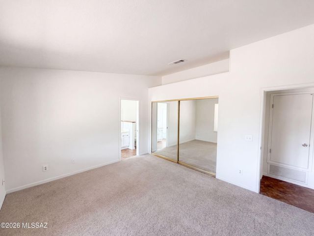 5840 N Belbrook Drive, Tucson, AZ 85741